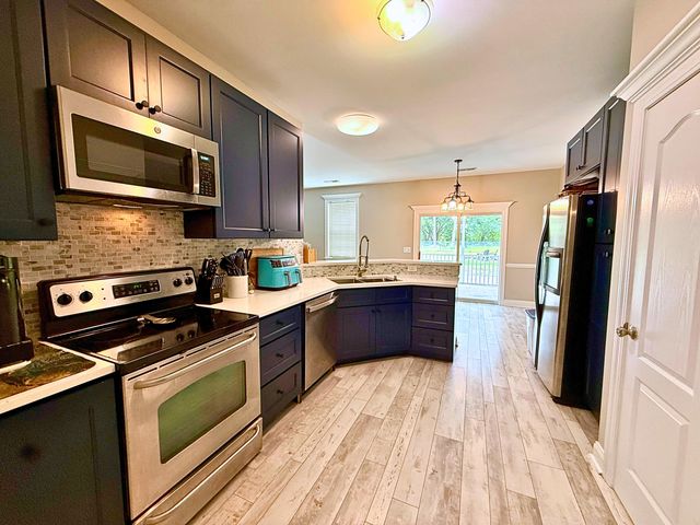 195 Tupalo Drive, Summerville, SC 29483