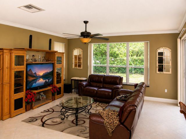 1802 SW 156th Avenue, Miramar, FL 33027