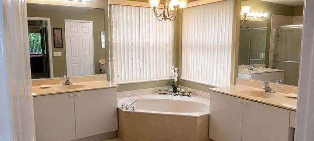 1802 SW 156th Avenue, Miramar, FL 33027