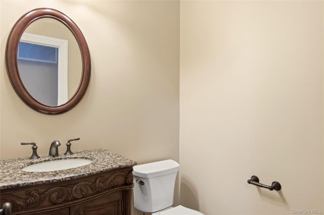 69 Old Depot Road, Quogue, NY 11959