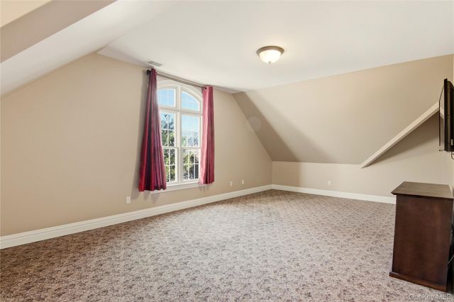 69 Old Depot Road, Quogue, NY 11959