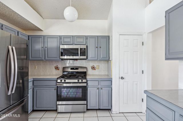 11648 LAKE ERIE Drive, El Paso, TX 79936