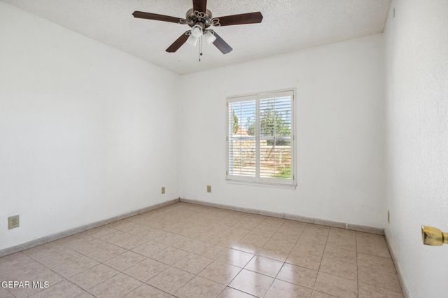 11648 LAKE ERIE Drive, El Paso, TX 79936