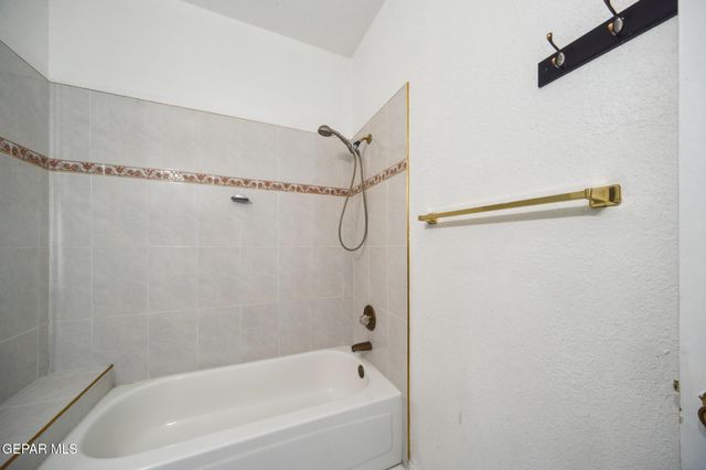 11648 LAKE ERIE Drive, El Paso, TX 79936