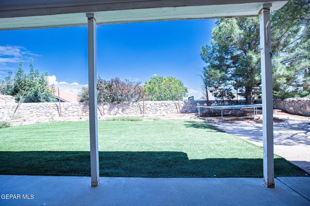 11648 LAKE ERIE Drive, El Paso, TX 79936