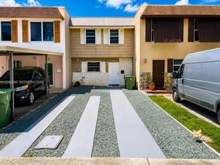 1720 W 75th Street, Hialeah, FL 33014