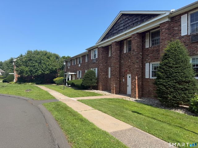 1465 Willard Avenue A, Newington, CT 06111