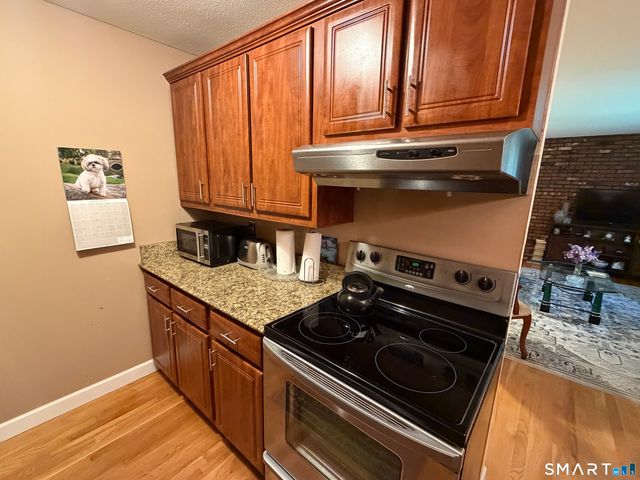 1465 Willard Avenue A, Newington, CT 06111