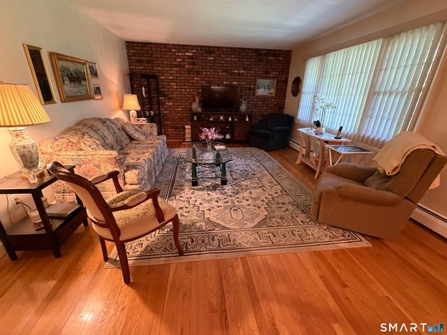 1465 Willard Avenue A, Newington, CT 06111