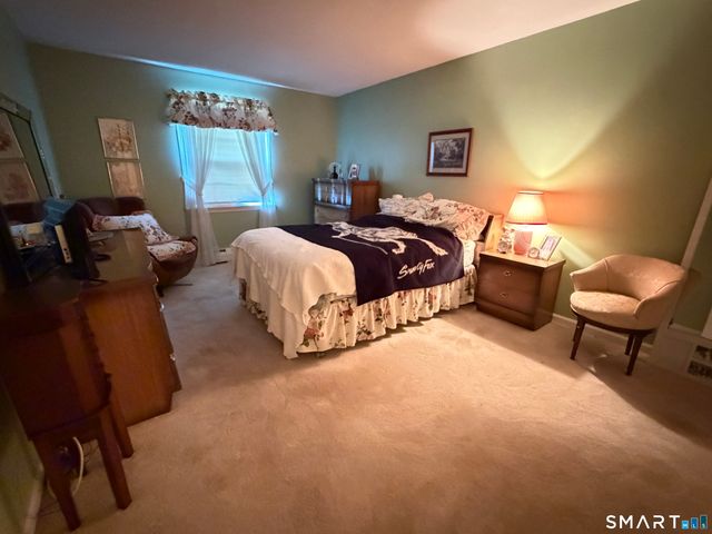 1465 Willard Avenue A, Newington, CT 06111