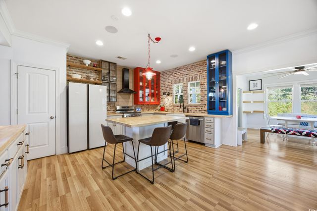 1004 Maccoa Dr., Conway, SC 29526