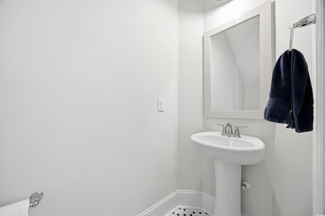 1004 Maccoa Dr., Conway, SC 29526