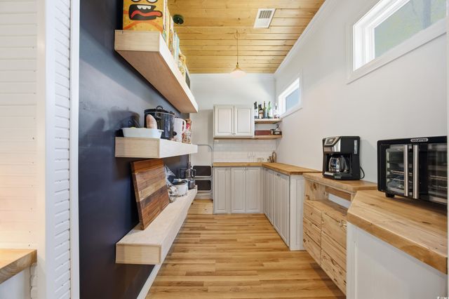 1004 Maccoa Dr., Conway, SC 29526