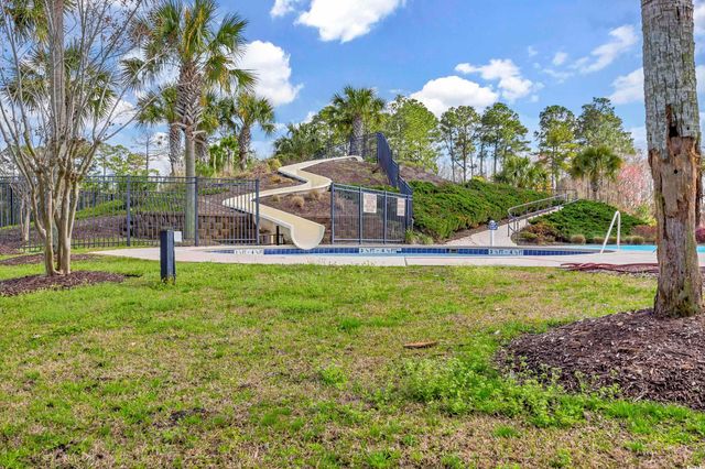 1004 Maccoa Dr., Conway, SC 29526