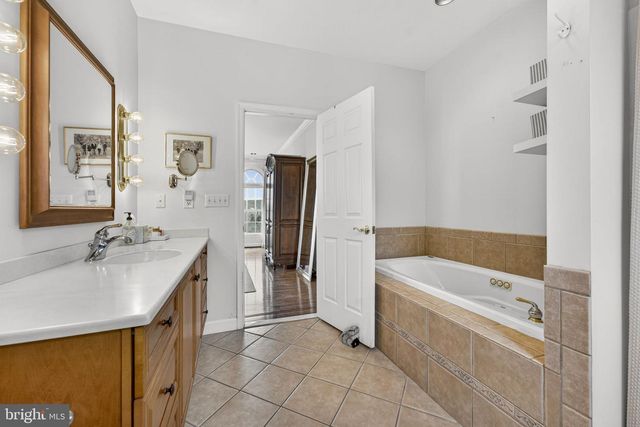 6576 TIMOTHY LN, Warrenton, VA 20186