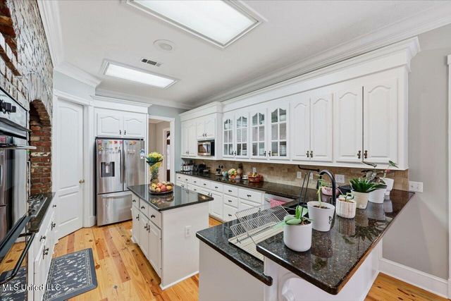 112 Saddle Creek Cove, Canton, MS 39046