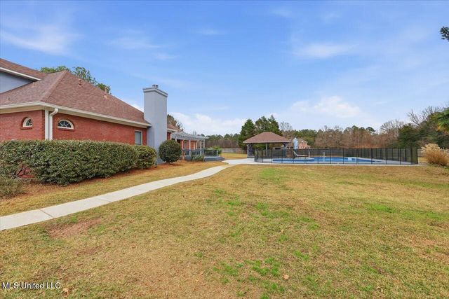 112 Saddle Creek Cove, Canton, MS 39046