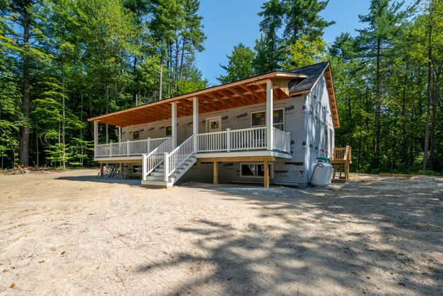 48 Moore Road, Hillsborough, NH 03244