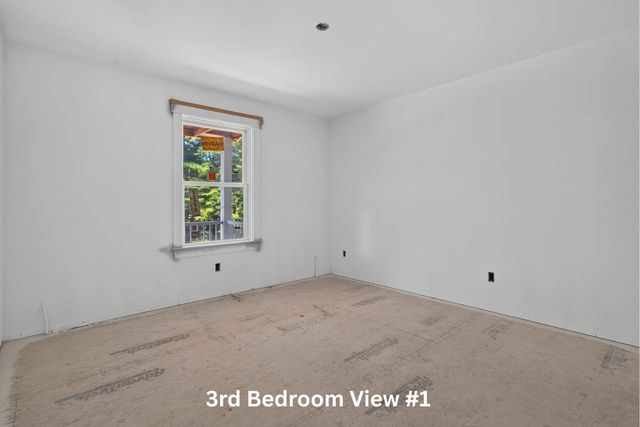 48 Moore Road, Hillsborough, NH 03244