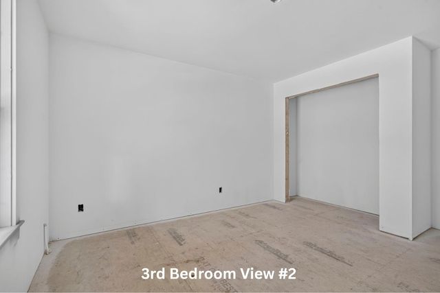 48 Moore Road, Hillsborough, NH 03244