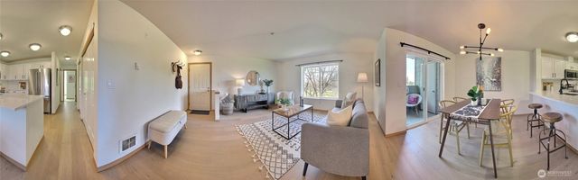 1957 23rd Place NE #203, Issaquah, WA 98029