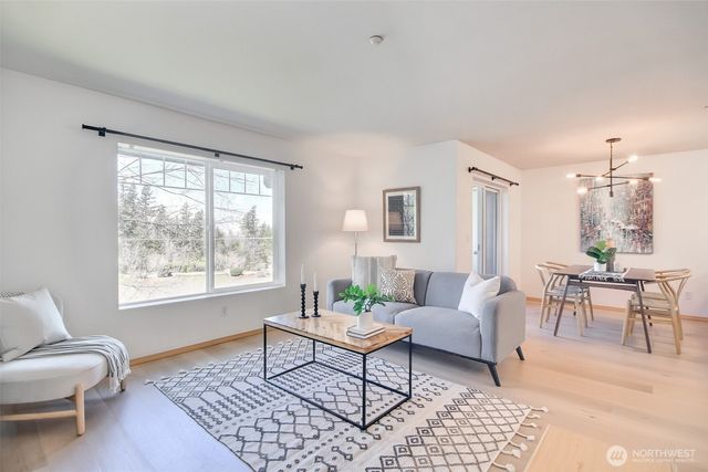 1957 23rd Place NE #203, Issaquah, WA 98029