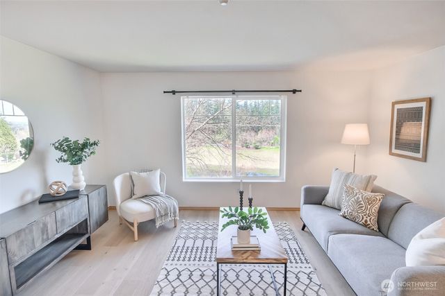 1957 23rd Place NE #203, Issaquah, WA 98029