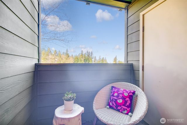 1957 23rd Place NE #203, Issaquah, WA 98029