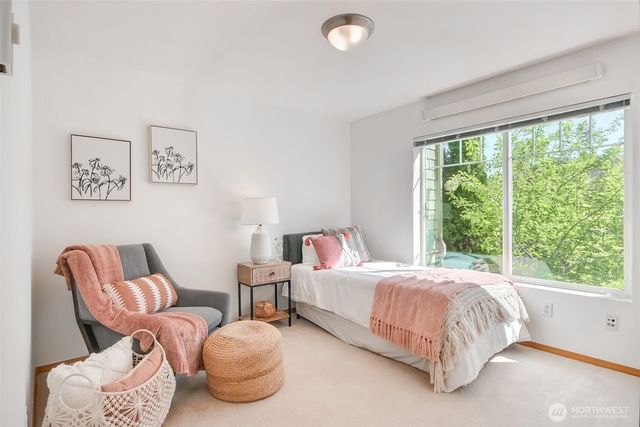 1957 23rd Place NE #203, Issaquah, WA 98029