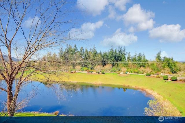 1957 23rd Place NE #203, Issaquah, WA 98029