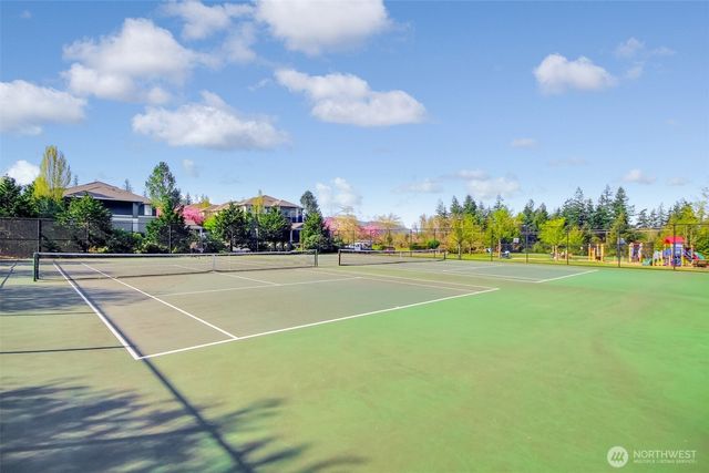 1957 23rd Place NE #203, Issaquah, WA 98029