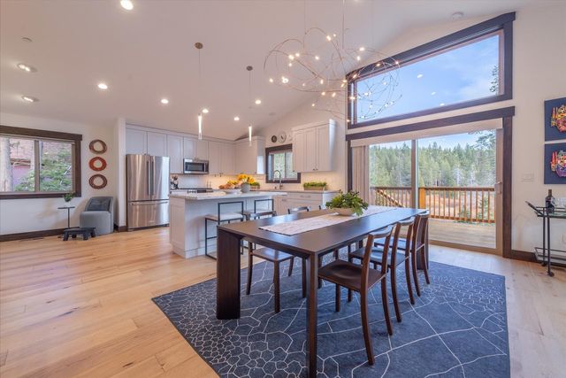 11529 Zermatt Drive, Truckee, CA 96161