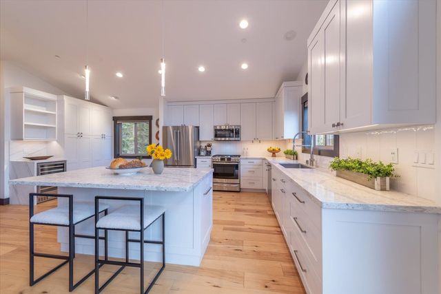 11529 Zermatt Drive, Truckee, CA 96161