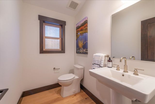 11529 Zermatt Drive, Truckee, CA 96161