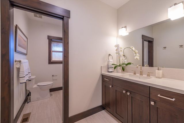 11529 Zermatt Drive, Truckee, CA 96161