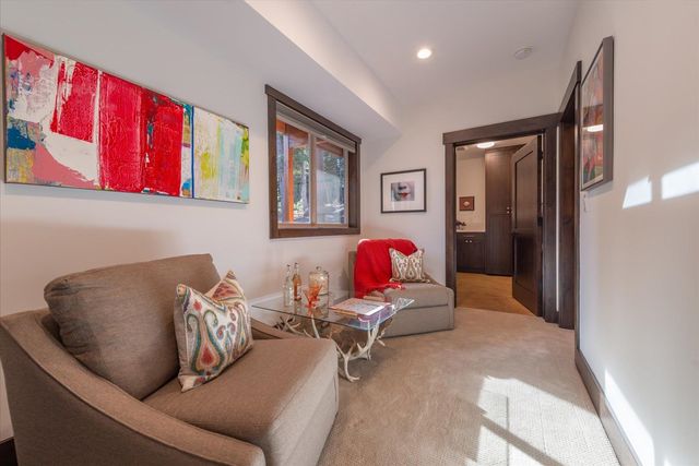 11529 Zermatt Drive, Truckee, CA 96161