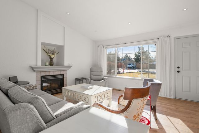 20970 Lupine Avenue, Bend, OR 97701