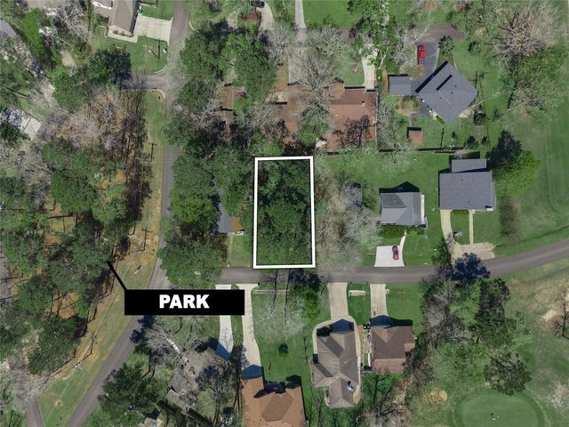 168 Mid Pines Drive, Conroe, TX 77304