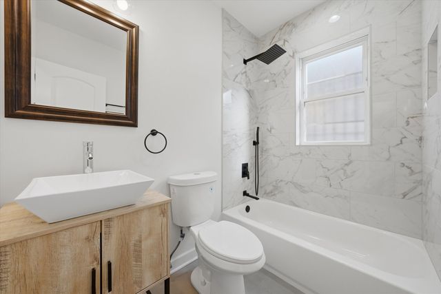 7517 S CARPENTER Street, Chicago, IL 60620