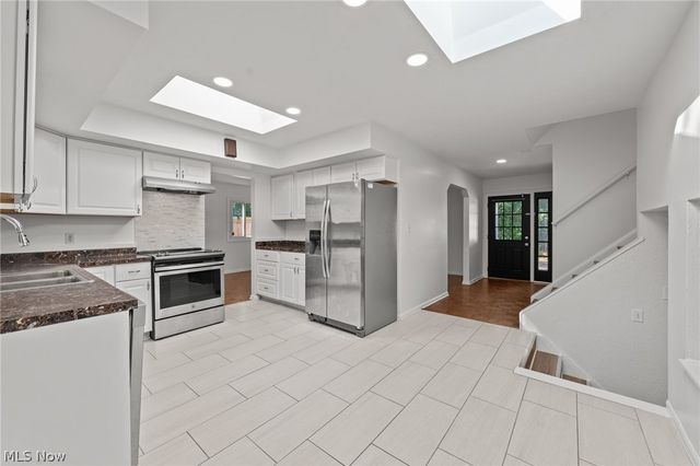 3171 Van Aken Boulevard, Shaker Heights, OH 44120