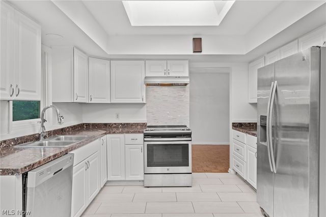 3171 Van Aken Boulevard, Shaker Heights, OH 44120