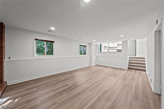 3171 Van Aken Boulevard, Shaker Heights, OH 44120
