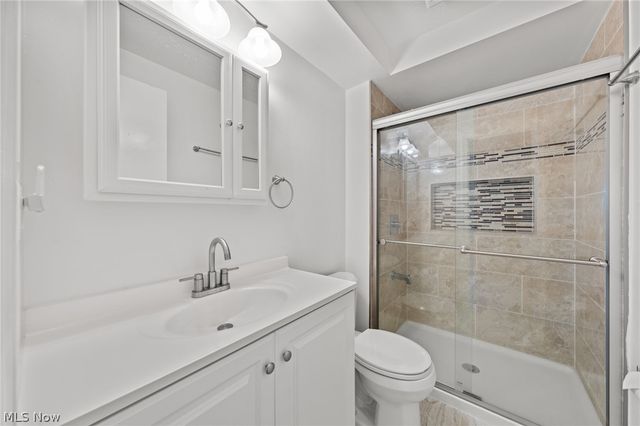 3171 Van Aken Boulevard, Shaker Heights, OH 44120