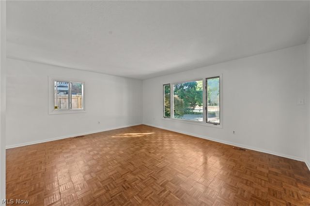 3171 Van Aken Boulevard, Shaker Heights, OH 44120