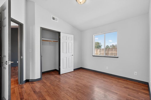 5427 N State Street, Fresno, CA 93722