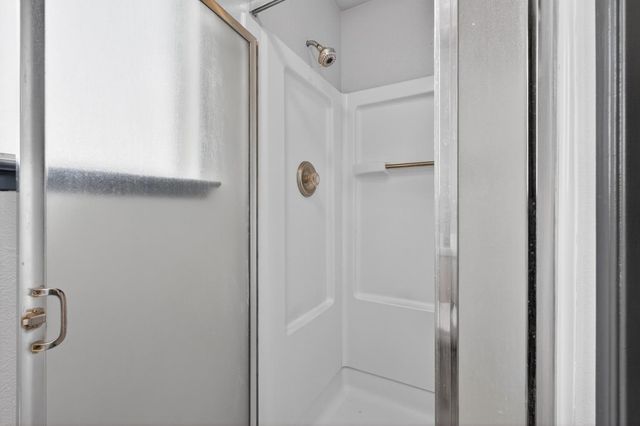 5427 N State Street, Fresno, CA 93722