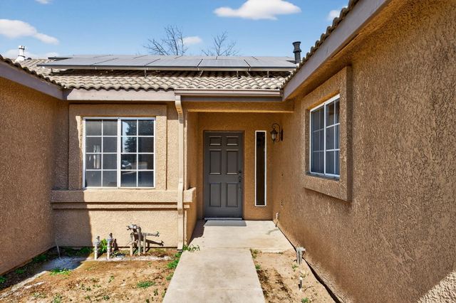 5427 N State Street, Fresno, CA 93722