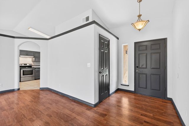 5427 N State Street, Fresno, CA 93722