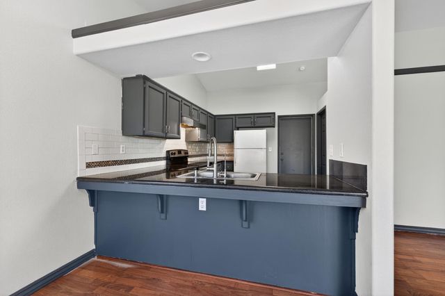 5427 N State Street, Fresno, CA 93722