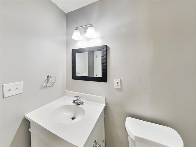 8321 Beechwood Court, Riverdale, GA 30274